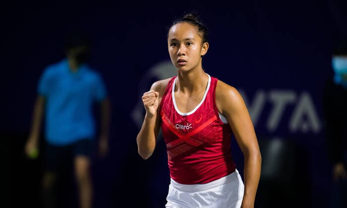 January 6, 2021, Abu Dhabi, UNITED ARAB EMIRATES: Leylah Fernandez of Canada in action during the first round of the 2021 Abu Dhabi WTA, Tennis Damen Womens Tennis Open WTA 500 tournament against Jasmine Paolini of Italy Abu Dhabi UNITED ARAB EMIRATES - ZUMAa181 20210106_zaa_a181_210 Copyright: xRobxPrangex