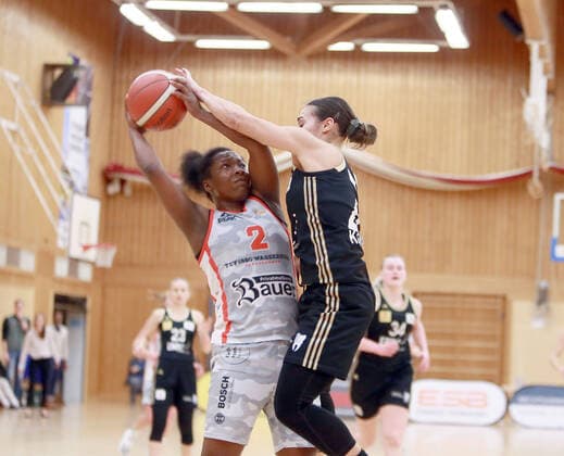 Wasserburg, Badria Halle, 06 01 21, Basketball, 1 Bundesliga Women, TSV 1880 Wasserburg vs TK Hannover, in picture left Kelly MOTEN Wasserburg US , Copyright: HMBxMediax xHeikoxBecker