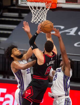 January 6, 2021, Sacramento, CA, USA: Sacramento Kings forward Marvin Bagley III (35) and Sacramento Kings guard Buddy Hield (24) battle Chicago Bulls guard Zach LaVine (8) during a game at the Golden 1 Center on Wednesday, Jan 6, 2021 in Sacramento. Sacramento USA - ZUMAj89_ 0109544423st Copyright: xPaulxKitagakixJr.x
