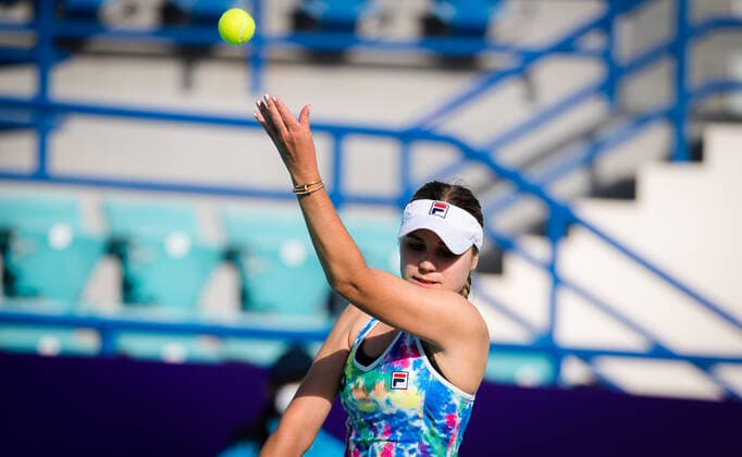 January 7, 2021, Abu Dhabi, UNITED ARAB EMIRATES: Sofia Kenin of the United States in action during the first round at the 2021 Abu Dhabi WTA, Tennis Damen Womens Tennis Open WTA 500 tournament against Zhaoxuan Yang of China Abu Dhabi UNITED ARAB EMIRATES - ZUMAa181 20210107_zaa_a181_104 Copyright: xRobxPrangex