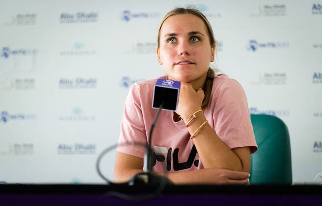 January 7, 2021, Abu Dhabi, UNITED ARAB EMIRATES: Sofia Kenin of the United States talks to the media after her her first-round match at the 2021 Abu Dhabi WTA, Tennis Damen Womens Tennis Open WTA 500 tournament. Abu Dhabi UNITED ARAB EMIRATES - ZUMAa181 20210107_zaa_a181_142 Copyright: xRobxPrangex