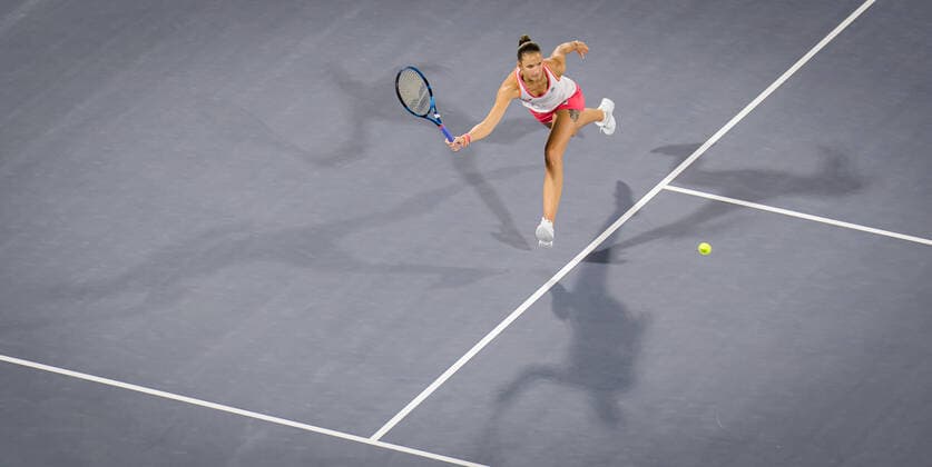January 7, 2021, Abu Dhabi, UNITED ARAB EMIRATES: Karolina Pliskova of the Czech Republic In action during her first-round match at the 2021 Abu Dhabi WTA, Tennis Damen Womens Tennis Open WTA 500 tournament against Despina Papamichail of Greece Abu Dhabi UNITED ARAB EMIRATES - ZUMAa181 20210107_zaa_a181_171 Copyright: xRobxPrangex