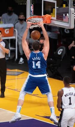 Marc Gasol 14 of the Los Angeles Lakers dunks the ball, in a regular season NBA, Basketball Herren, USA game, between Angeles Lakers and San Antonio Spurs, at the Staples Center in Los Angeles, California, US, 07 January 2021. Lakers vs Spurs !ACHTUNG: NUR REDAKTIONELLE NUTZUNG!  Copyright: xJAVIERxROJASx AME8400 20210108-637456858609526148