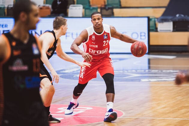 easyCredit BBL 12 Matchday RASTA Vechta vs Brose Bamberg, 08 01 2021 Devon Hall Brose Bamberg, 22 easyCredit BBL 12 Matchday RASTA Vechta vs Brose Bamberg on 08 01 2021 in Vechta RASTA Dome , Germany, Copyright: xBEAUTIFULxSPORTS Neddermannx