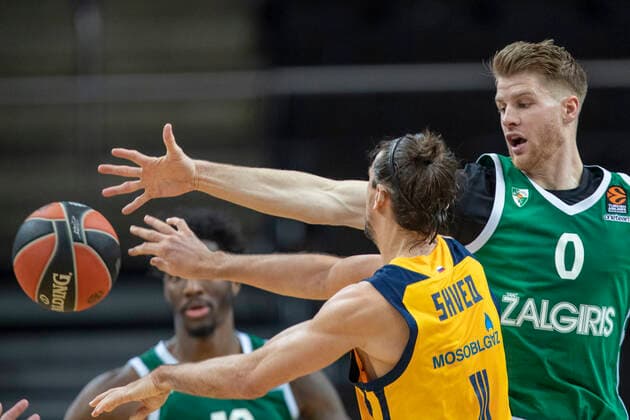 2021-01-08 Kaunas Lithuania. Basketball team Zalgiris Kaunas plays vs Khimki Moscow region Euroleague game at Zalgiris arena in Kaunas on Friday 8 of January 2021. ALEXEY SHVED, THOMAS WALKUP. Kaunas Lithuania  Copyright: xKarolisxKavolelisx Euroleague basketball