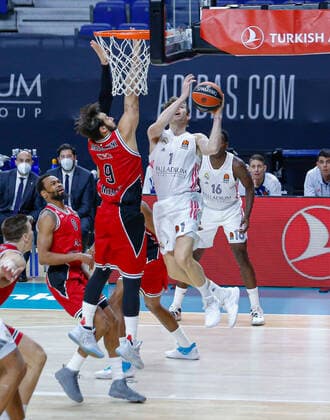 MATCH Day 18 Mens Euroleague Madrid Real Madrid vs Olimpia Milano Fabien Causeur Riccardo Moraschini Madrid Madrid Spain Basketball  Copyright: xAlbaxPachecox