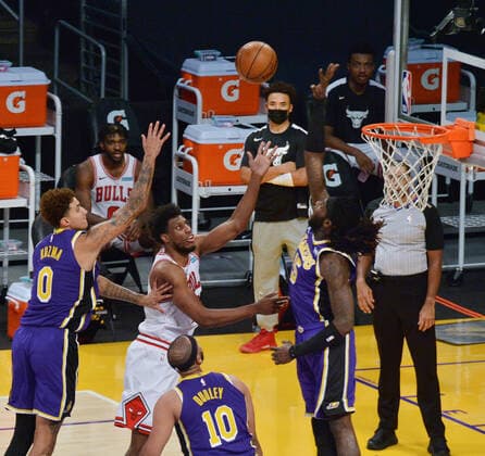 Los Angeles Lakers Markieff Morris blocks the shot by Chicago Bulls Denzel Valentine during the fourth quarter at Staples Center in Los Angeles on Friday, January 8, 2021. The Lakers defeated the Bulls 117-115.  LAP2021010804 JIMxRUYMEN