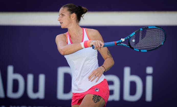 January 9, 2021, Abu Dhabi, UNITED ARAB EMIRATES: Karolina Pliskova of the Czech Republic in action during her second round match at the 2021 Abu Dhabi WTA, Tennis Damen Womens Tennis Open WTA 500 tournament against Anastasia Gasanova of Russia Abu Dhabi UNITED ARAB EMIRATES - ZUMAa181 20210109_zaa_a181_107 Copyright: xRobxPrangex