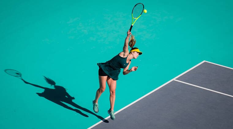 January 9, 2021, Abu Dhabi, UNITED ARAB EMIRATES: Elina Svitolina of Ukraine in action during her second round match at the 2021 Abu Dhabi WTA, Tennis Damen Womens Tennis Open WTA 500 tournament against Vera Zvonareva of Russia Abu Dhabi UNITED ARAB EMIRATES - ZUMAa181 20210109_zaa_a181_132 Copyright: xRobxPrangex