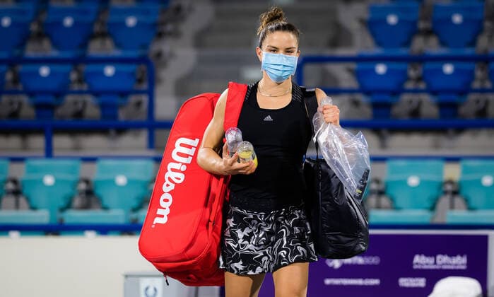 January 9, 2021, Abu Dhabi, UNITED ARAB EMIRATES: Maria Sakkari of Greece in action during her second round match at the 2021 Abu Dhabi WTA, Tennis Damen Womens Tennis Open WTA 500 tournament against Cori Gauff of the United States Abu Dhabi UNITED ARAB EMIRATES - ZUMAa181 20210109_zaa_a181_208 Copyright: xRobxPrangex