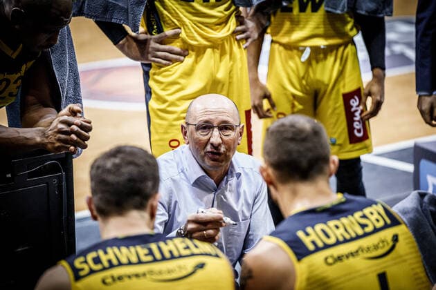 Basketball Oldenburg 09 01 2021 Season 2020 2021 easyCredit BBL 12 Matchday EWE Baskets medi bayreuth Basketball Oldenburg 09 01 2021 Season 2020 2021 easyCredit BBL 12 Matchday EWE Baskets medi bayreuth Head Coach, Mladen DrijenÄiÄ‡, EWE Baskets Oldenburg editorial use only commercial use only by arrangement with the photographer Oldenburg Germany