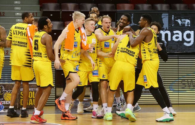 Ludwigsburg , Basketball easyCredit BBL Bundesliga , MHP RIESEN Ludwigsburg vs ratiopharm Ulm , Jubel Ludwigsburg