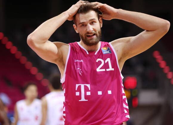 Leon Kratzer Telekom Baskets Bonn vs s Oliver Würzburg easyCredit BBL 1 Bundesliga , Season 2020 2021 , Matchday 12