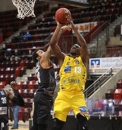 V li Troy Caupain Ulm , Yorman Polas Bartolo Riesen MHP Riesen Ludwigsburg vs ratiopharm Ulm Basketball Bundesliga 2020 2021 Ludwigsburg , GER, 09 01 2021,