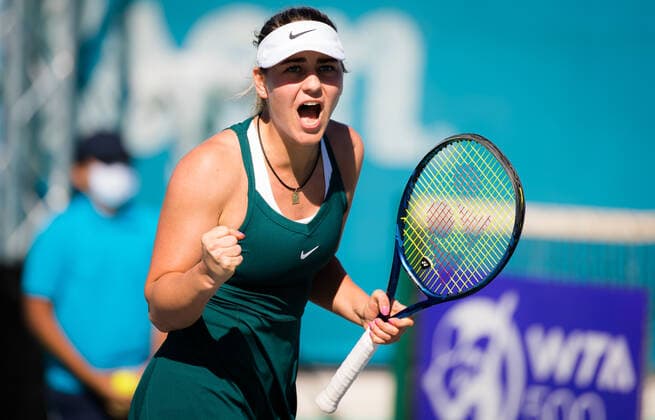 January 10, 2021, Abu Dhabi, UNITED ARAB EMIRATES: Marta Kostyuk of Ukraine in action during the third round at the 2021 Abu Dhabi WTA, Tennis Damen Womens Tennis Open WTA 500 tournament against Tamara Zidansek of Slovenia Abu Dhabi UNITED ARAB EMIRATES - ZUMAa181 20210110_zaa_a181_032 Copyright: xRobxPrangex