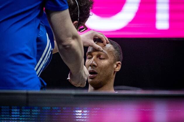 Basketball Berlin 10 01 2021 Season 2020 2021 easyCredit BBL 1 Bundesliga Alba Berlin JobStairs GIESSEN 46ers Louis Olinde Alba Berlin, No 19 injured eye.