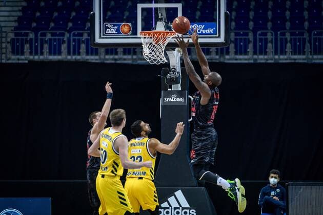 Basketball Berlin 10 01 2021 Season 2020 2021 easyCredit BBL 1 Bundesliga Alba Berlin JobStairs GIESSEN 46ers Brandon Bowman Giessen, No 15