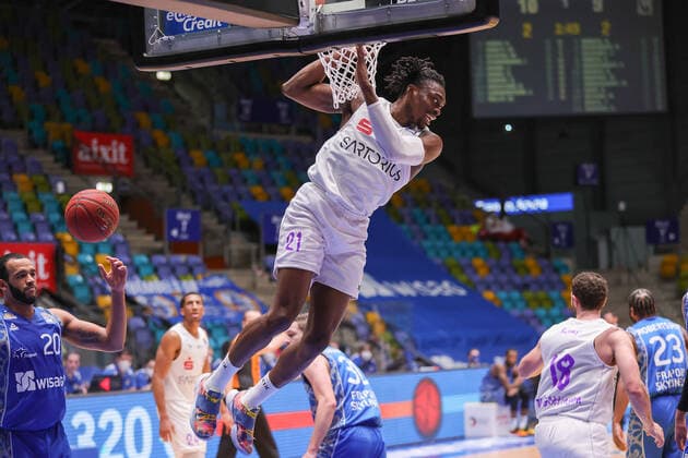 Fraport Skyliners BG Goettingen, easyCredit BBL Tai Odiase BG Goettingen, 21 with a dunk Basketball match of the easyCredit BBL between Fraport Skyliners and BG Goettingen on January 10, 2021 at Fraport Arena in Frankfurt am Main , Frankfurt am Main Hesse Germany Fraport Arena