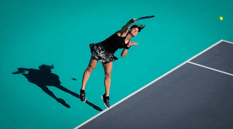 January 10, 2021, Abu Dhabi, UNITED ARAB EMIRATES: Maria Sakkari of Greece in action during her third round match at the 2021 Abu Dhabi WTA, Tennis Damen Womens Tennis Open WTA 500 tournament against Garbine Muguruza of Spain Abu Dhabi UNITED ARAB EMIRATES - ZUMAa181 20210110_zaa_a181_074 Copyright: xRobxPrangex