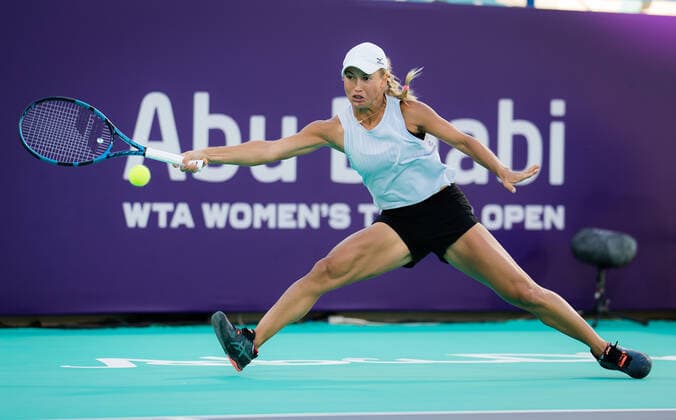 January 10, 2021, Abu Dhabi, UNITED ARAB EMIRATES: Yulia Putintseva of Kazakhstan in action during her third round match at the 2021 Abu Dhabi WTA, Tennis Damen Womens Tennis Open WTA 500 tournament against Sofia Kenin of the United States Abu Dhabi UNITED ARAB EMIRATES - ZUMAa181 20210110_zaa_a181_125 Copyright: xRobxPrangex