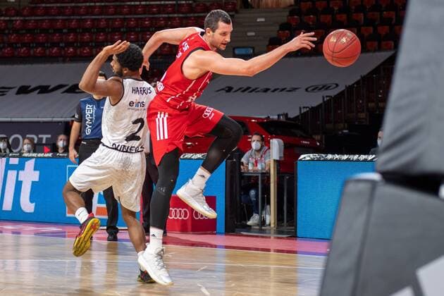 Paul Zipser 16 FC Bayern , FC Bayern Basketball vs Niners Chemnitz, BBL, 10 01 2021 Munich Bavaria Germany Copyright: xkolbert-press UlrichxGamelx