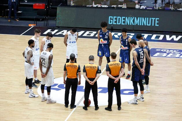 BBL easyCredit Basketball Bundesliga Season 2020 2021 12 Matchday on Sunday, 10 January 2021 at edel optics de Arena in Hamburg Hamburg Towers HAKRO Merlins Crailsheim Memorial minute for Prof Walther Troeger Hamburg Towers HAKRO Merlins Crailsheim