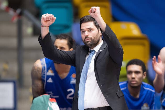 Fraport Skyliners BG Goettingen, easyCredit BBL coach Sebastian Gleim Fraport Skyliners cheers easyCredit BBL basketball match between Fraport Skyliners and BG Goettingen on 10 January 2021 at Fraport Arena in Frankfurt am Main , Frankfurt am Main Hesse Germany Fraport Arena