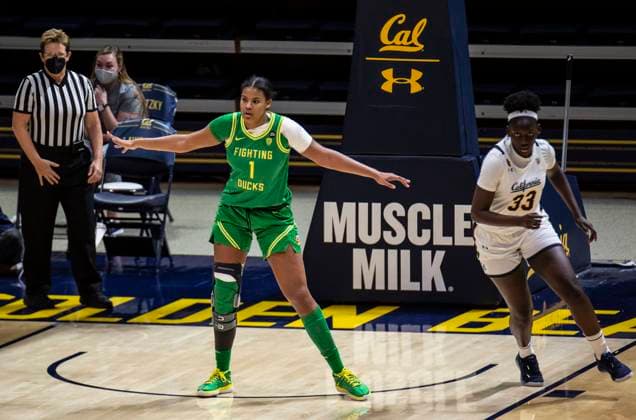Jan 10, 2021 Berkeley, CA U.S.A. Oregon Ducks forward Nyara Sabally (1) on defense during the NCAA, College League, USA Women s Basketball game between Oregon Ducks and the California Golden Bears 100-41 win at Hass Pavilion Berkeley Calif. CSM Berkeley USA - ZUMAc04_ 20210110_zaf_c04_056 Copyright: xThurmanxJamesx