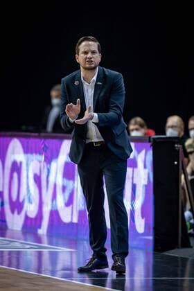 Basketball Berlin 10 01 2021 Season 2020 2021 easyCredit BBL 1 Bundesliga Alba Berlin JobStairs GIESSEN 46ers Rolf Scholz Giessen, coach
