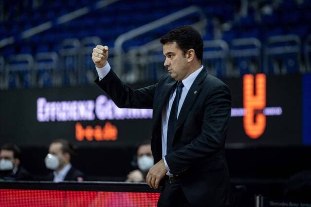 Basketball Berlin 10 01 2021 Season 2020 2021 easyCredit BBL 1 Bundesliga Alba Berlin JobStairs GIESSEN 46ers Israel Gonzalez Alba Berlin, assistant coach