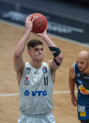 Hamburg Towers vs Merlins Crailsheim 89 72 10 01 2021, Hamburg Wilhelmsburg, edel optics Arena, BBL Maik Kostar Hamburg Towers Â