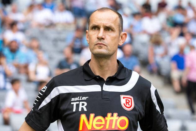 Munich, Germany 30 May 2017 REL 2 BL 16 17 1860 Muenchen vs SSV Jahn Regensburg coach Heiko Herrlich Regensburg action single Alliance Arena Bayern. Copyright: xFotostandx xJakobx