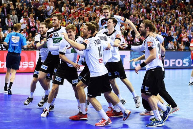 Krakow, Poland 31 January 2016 EHF Euro 2016 Final Germany vs Spain the Team of Germany Final Cheer Emotion Joy Tauron Arena Copyright: xFotostandx xWolfx