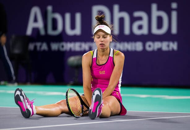 January 11, 2021, Abu Dhabi, UNITED ARAB EMIRATES: Veronika Kudermetova of Russia in action during her quarter final match at the 2021 Abu Dhabi WTA, Tennis Damen Womens Tennis Open WTA 500 tournament againt Elina Svitolina of the Ukraine Abu Dhabi UNITED ARAB EMIRATES - ZUMAa181 20210111_zaa_a181_108 Copyright: xRobxPrangex