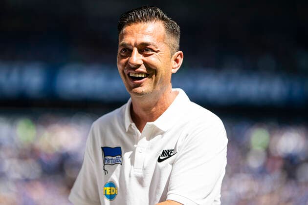 Gelsenkirchen, Germany 31 August 2019 1 BL 19 20 FC Schalke 04 vs Hertha BSC Berlin coach Ante Covic Hertha BSC Berlin portrait face laughing smiling good humoured grinning DFL regulations prohibit any use of photographs as image sequences and or quasi video Veltins Arena Nordrhein Westfalen Copyright: xFotostandx xEllerbrakex