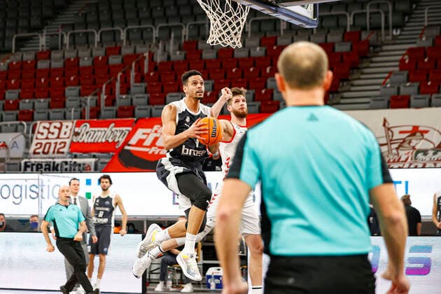 Dominic Lockhart Brose Bamberg, 03 Basketball Champions League 2020 21, group stage matchday 5, Brose Bamberg Retabet Bilbao 12 01 2021, Bamberg, Brose Arena e to MFM and byline Daniel Löb Copyright: DanielxLöb