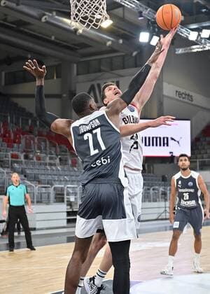 BAMBERG 12 01 2021 Basketball Champions League 8 matchday Brose Bamberg vs Retabet Bilbao Goran Husic 23, Retabet Bilbao throws against Shevon Thompson 27, Brose Bamberg photo Hans Martin Issler isslerimages Brose Bamberg vs Retabet Bilbao