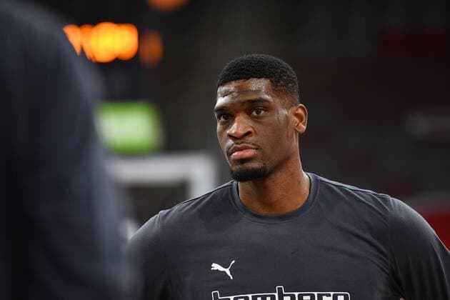 BAMBERG 12 01 2021 Basketball Champions League 8 matchday Brose Bamberg vs Retabet Bilbao Bambergs new signing Shevon Thompson 27, Brose Bamberg before the game Photo Hans Martin Issler isslerimages Brose Bamberg vs Retabet Bilbao