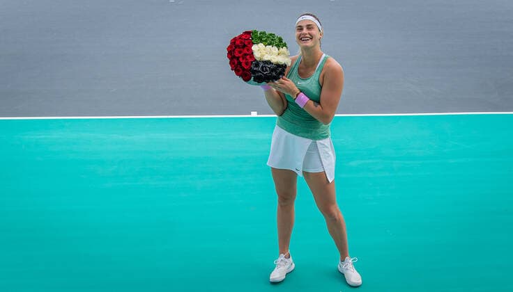 January 13, 2021, Abu Dhabi, UNITED ARAB EMIRATES: Aryna Sabalenka of Belarus poses with the champions flowers after winning the final of the 2021 Abu Dhabi WTA, Tennis Damen Womens Tennis Open WTA 500 tournament against Veronika Kudermetova of Russia Abu Dhabi UNITED ARAB EMIRATES - ZUMAa181 20210113_zaa_a181_029 Copyright: xRobxPrangex