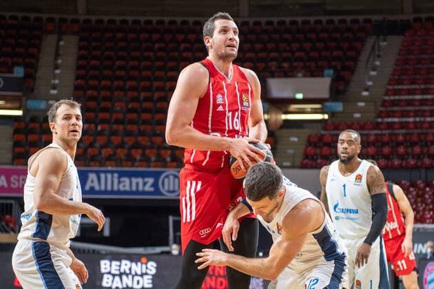 Paul Zipser 16 FC Bayern , Billy Baron 12 Zenit St Petersburg , FC Bayern Basketball vs Zenit St Petersburg, Basketball, Euroleague, 13 01 2021 Muenchen Bayern Germany Copyright: xkolbert-press UlrichxGamelx