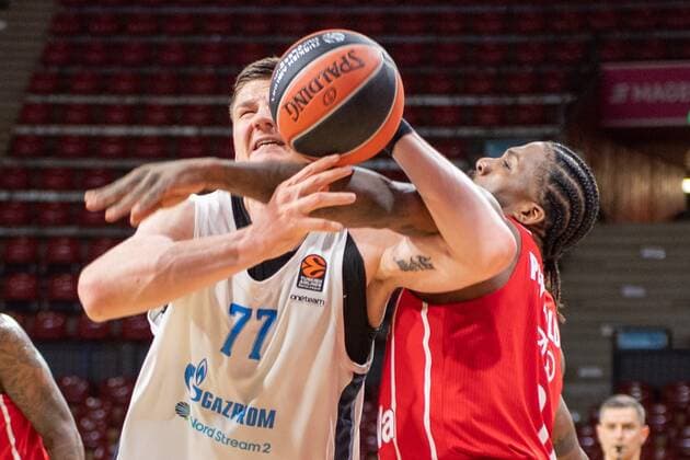 Arturas Gudaitis 77 Zenit St Petersburg , Jalen Reynolds 8 FC Bayern , FC Bayern Basketball vs Zenit St Petersburg, Basketball, Euroleague, 13 01 2021 Muenchen Bayern Germany Copyright: xkolbert-press UlrichxGamelx