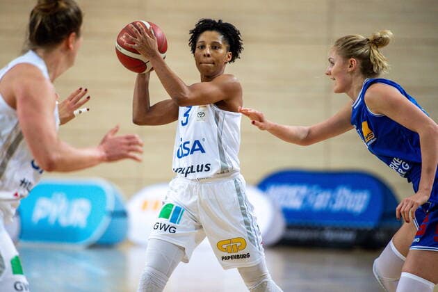 New in the team Deeshyra Thomas 03, GISA Lions SV Halle GISA Lions SV Halle vs BC Pharmaserv Marburg Basketball 1 Bundesliga ERDGAS Sportarena Halle Saale 13 01 2021 Photo Holger John Sachsen Anhalt Germany ERDGAS Sportarena Halle Saale