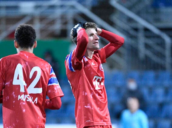Thomas Muller Bayern Munich, 25 is disappointed, Holstein Kiel vs FC Bayern Munich, football, men, DFB Pokal, 2 round, 2020 2021 season, 13 01 2021 Kiel Holstein Stadion Schleswig Holstein Germany