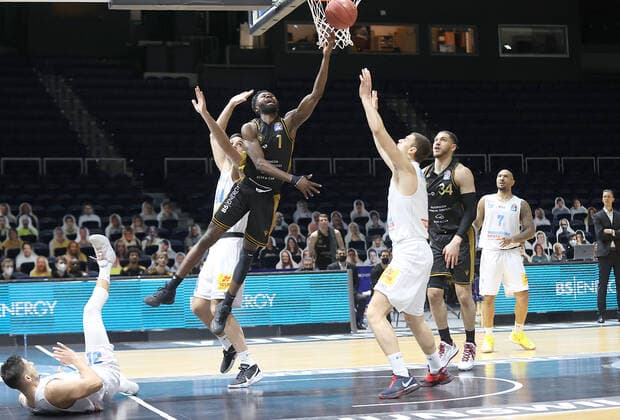 Bazoumana Kone Basketball Loewen Braunschweig