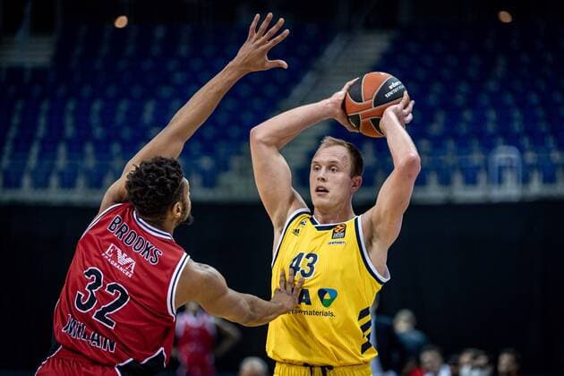 Basketball Berlin 14 01 2021 Season 2020 2021 Euroleague Regular Season Alba Berlin vs AX Armani Exchange Milan Luke Sikma Alba Berlin, No 43 Jeff Brooks Milan, No 32