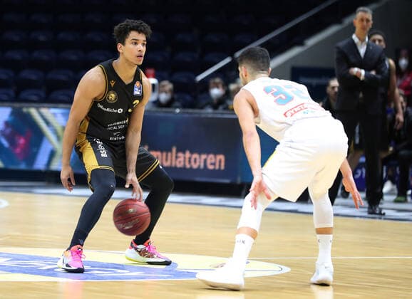 Löwen Braunschweig vs MBC, BBL Braunschweig, 14 01 2021, BASKETBALL easyCredit BBL Basketball Bundesliga, Löwen Braunschweig vs SYNTAINICS Mitteldeutsche Basketball Club, season 2020 21 Garai Zeeb Löwen Braunschweig , Roko Rogic MBC Braunschweig
