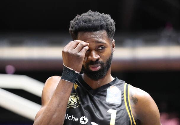 Löwen Braunschweig vs MBC, BBL Braunschweig, 14 01 2021, BASKETBALL easyCredit BBL Basketball Bundesliga, Löwen Braunschweig vs SYNTAINICS Mitteldeutsche Basketball Club, season 2020 21 Bazoumana KonÃ Löwen Braunschweig Braunschweig