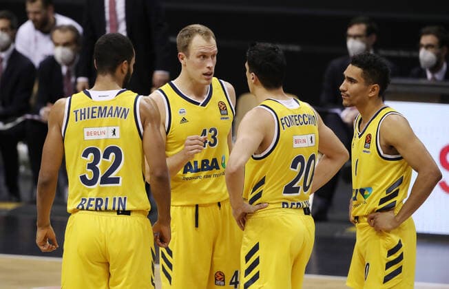 Johannes Thiemann, Luke Sikma talking, Simone Fontecchio, Maodo Lo Sport Basketball EuroLeague Men Season 2020 2021 14 01 2021 ALBA Berlin vs Armani Milan