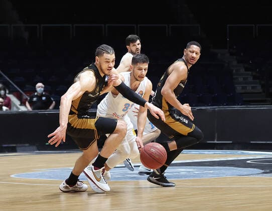 Gavin Schilling Basketball Loewen Braunschweig , Roko Rogic Syntainics MBC , Karim Jallow Basketball Loewen Braunschweig