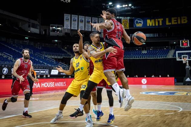 Basketball Berlin 14 01 2021 Season 2020 2021 Euroleague Regular Season Alba Berlin vs AX Armani Exchange Milan Peyton Siva Alba Berlin, No 03 Kyle Hines Milan, No 42
